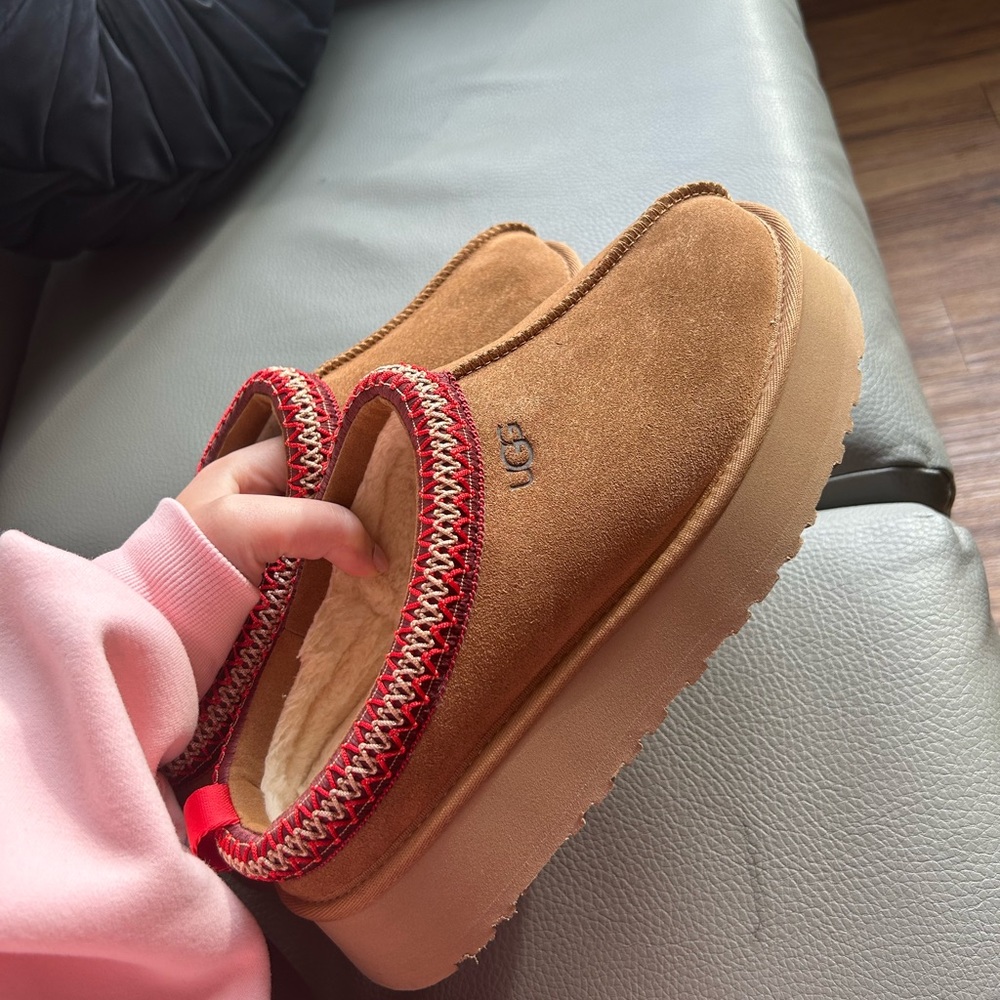 Size 10 Chestnut Ugg Tazz Slippers, Brand New, Unworn, Without Box